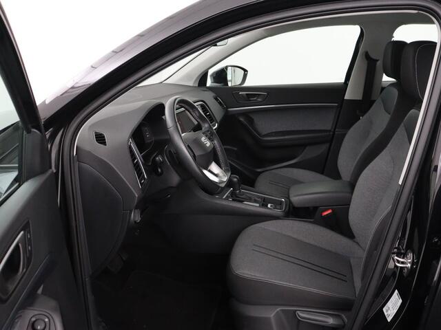 Seat ATECA 1.5 TSI Style Intense | Stoelverwarming | Adaptive cruise | Carplay | Virtual Cockpit | Parkeerhulp | Stuurverwarming | Navigatie | Full LED | Climate control | Bluetooth