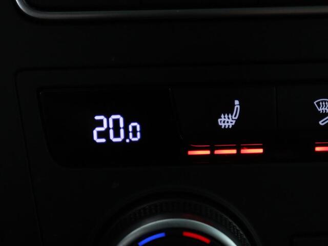 Seat ATECA 1.5 TSI Style Intense | Stoelverwarming | Adaptive cruise | Carplay | Virtual Cockpit | Parkeerhulp | Stuurverwarming | Navigatie | Full LED | Climate control | Bluetooth