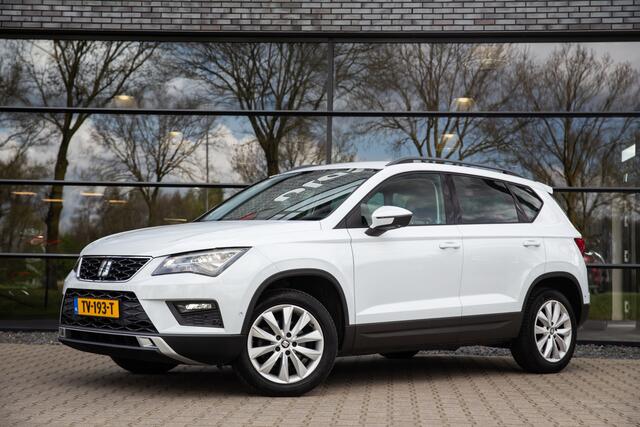 Seat ATECA 1.0 EcoTSI Style Business Intense , Trekhaak, Achteruitrijcamera, Carplay,