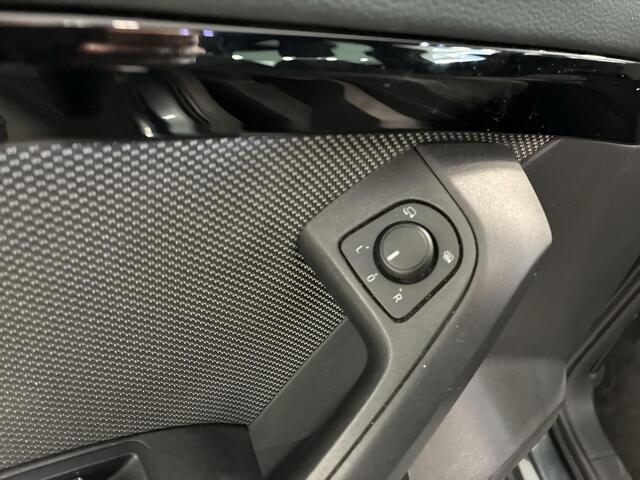 Seat ATECA 1.5 TSI 150pk DSG FR Business Intense · 360 Camera · Apple/Android Car Play · Keyless · Wegklapbare Trekhaak · Stoelverwarming ·