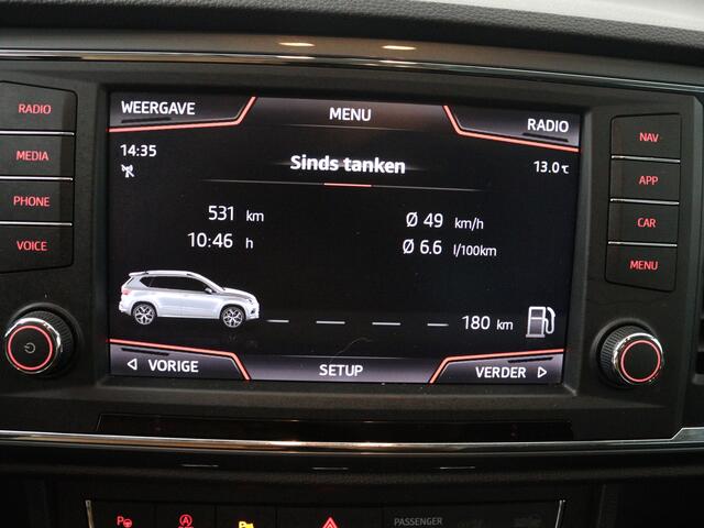 Seat ATECA 1.0 EcoTSI Style Business Intense | Wegklapbare Trekhaak | Camera | Apple Carplay/ Android Auto | Nederlandse Auto |