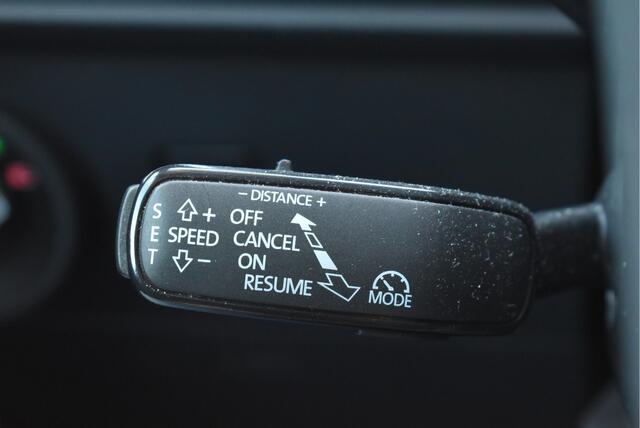 Seat ATECA 1.4 TSI Intense Panorama, Adaptive cruise, Wegkl. trekhaak, Camera, Keyless, Carplay