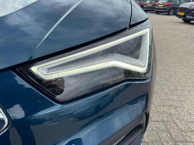 Seat ATECA 1.0 TSI Style Business Intense 110pk | Trekhaak | Navigatie | Achteruitrijcamera
