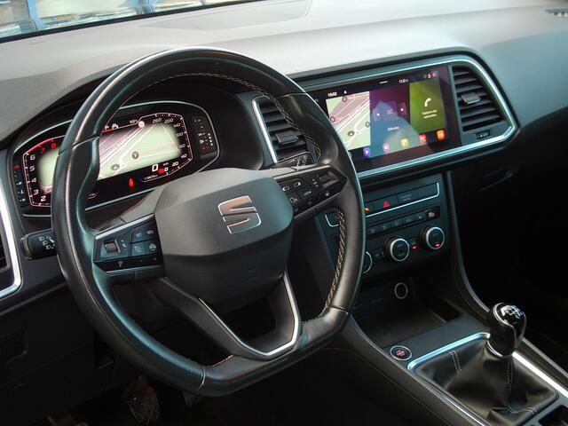 Seat ATECA 1.5 TSI Style Business Intense Trekhaak / Carplay + Android Auto / Virtual Cockpit / Camera + Sensoren / Stoel + Stuurverwarming / 17'' LMV