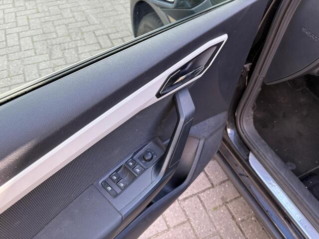 Seat Arona 1.0 TSI Xcellence Business Intense