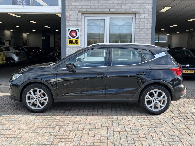 Seat Arona 1.0 TSI FR Business Intense / AUTOMAAT/ CRUISE/ FULL LINK/ PARK. SENSOREN + CAMERA/ CLIMA/ STOEL VERWARM./ NAVI/ DAB/ 17" LMV/ RIJ-MODI/ LED