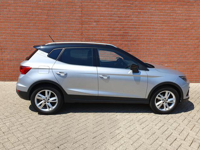 Seat Arona 1.0 TSI 110pk DSG FR Navigatie Apple Carplay/Android Auto Camera Parkeersensoren Adaptive Cruise Control Blind Spot Assist Stoelverwarming Ledverlichting Climate Control Getinte ramen