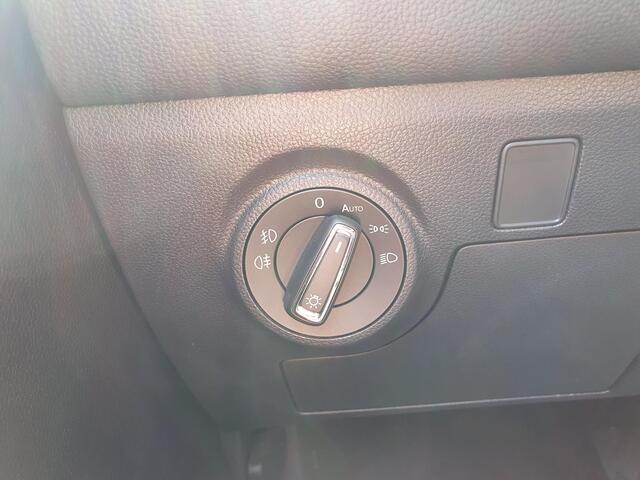 Seat Arona 1.0 TSI 110pk DSG FR Navigatie Apple Carplay/Android Auto Camera Parkeersensoren Adaptive Cruise Control Blind Spot Assist Stoelverwarming Ledverlichting Climate Control Getinte ramen