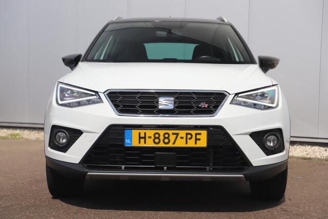 Seat Arona 1.0 TSI FR Business Intense Trekhaak Virtual Cockpit Keyless Navigatie Achteruitrijcamera Adaptive Cruise 18 inch LMV