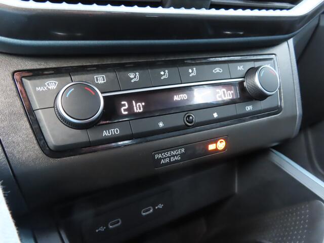 Seat Arona 1.0 EcoTSI Xperience DSG | groot scherm | camera | full led | parkassist |