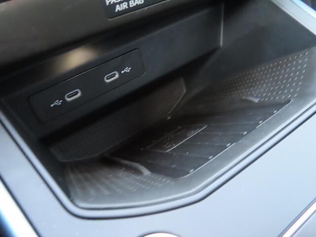 Seat Arona 1.0 EcoTSI Xperience DSG | groot scherm | camera | full led | parkassist |