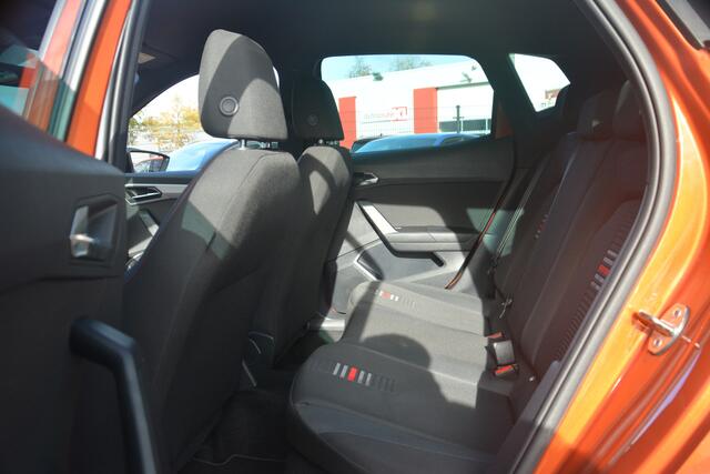 Seat Arona 1.0 TSI FR | Navigatie | Full link | Drive mode | Cruise-control | PDC | DAB+ |