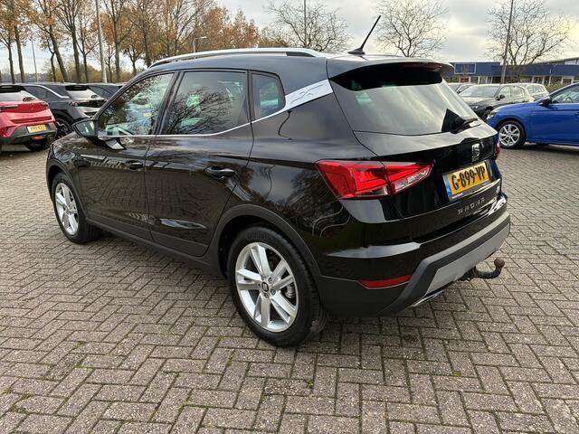 Seat Arona 1.5 TSI EVO FR Business Intense | Climate control | Navigatie | Camera | Cruise control | Elektrisch Pakket | Parkpilot | Trekhaak |