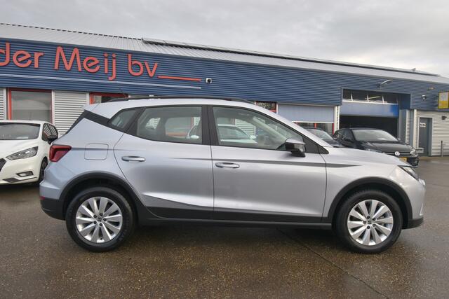 Seat Arona 1.0 TSI Style , CLIMATR , CR CONTR , NAVI VIA APP , LMV16 , LED KOPLAMPEN ,