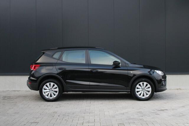 Seat Arona 1.0 TSI Style 95pk - Airco - Cruise - Navigatie - Carplay - Draadloos laden - All Season - Rijklaar