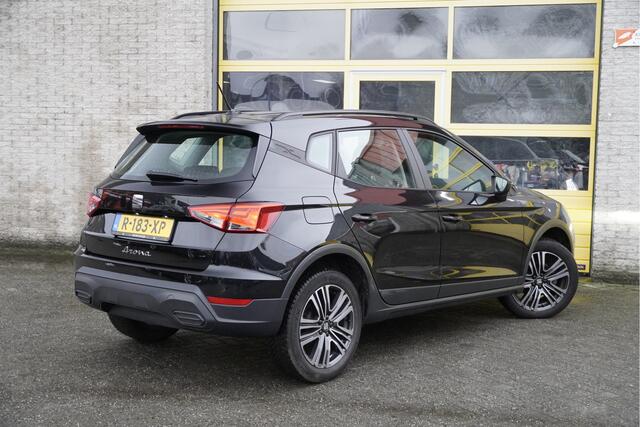 Seat Arona 1.0 TSI Style BJ2022 Lmv 17" | Led | Pdc | App-Connect | Climate control | Cruise control | Getint glas