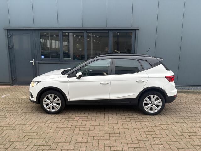 Seat Arona 1.0 TSi 95pk Style Business Intense KEYLESS/CAMERA/NAVI/CARPLAY/PDC