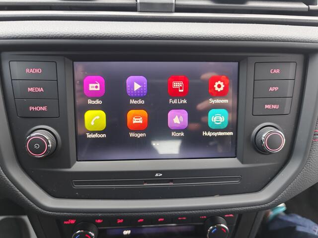Seat Arona 1.0 TSI FR / Carplay / FR / 17" lm velgen