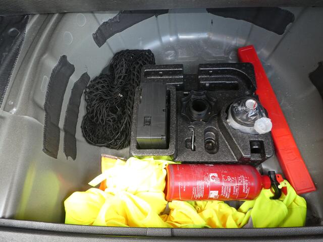 Seat Arona 1.0 TSI Style Business Intense Navi, Android/Carplay, Pdc + Camera achter