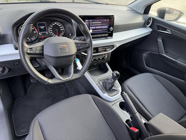 Seat Arona 1.0 TSI Style NL-Auto, Allseason Banden!