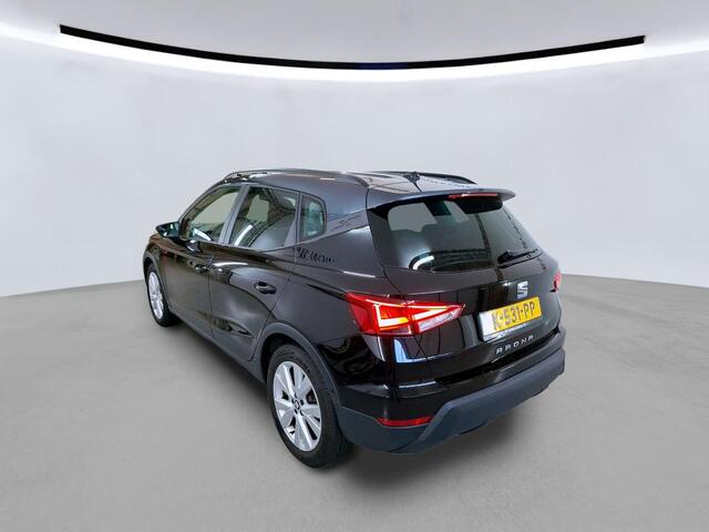 Seat Arona 1.0 TSI Style Business Intense Plus / CAMERA/ PARK. SENSOREN/ VIRTUAL COCKPIT/ LED/ NAVI/ CLIMA/ GETINT GLAS/ 17" LMV
