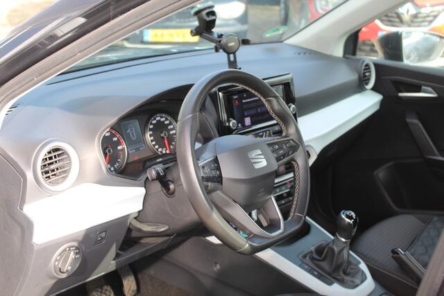 Seat Arona 1.0 TSI Style//Ecc//Carplay!!