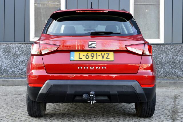 Seat Arona 1.0 TSI Style Business Intense Rijklaarprijs-Garantie Navigatie Airco Trekhaak Apple carplay