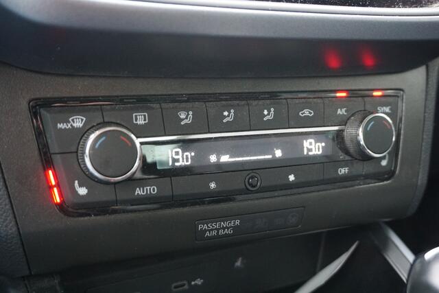 Seat Arona 1.0 TSI DSG Style Limited Edition | CAMERA | FULL LED | STOELVERW. | TREKHAAK | CARPLAY |