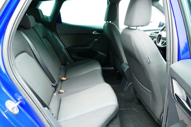 Seat Arona 1.0 TSI Xcellence Business Intense. Bi-Tone. Navi, Camera, Clima, Haak 1100kg