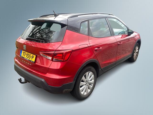 Seat Arona 1.0 TSI 95pk Style Business Intense Navigatie Clima Trekhaak LED Camera privacy glas