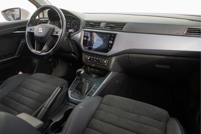 Seat Arona 1.0 TSI Style Business Intense Plus Trekhaak/ Stoelverwarming/ Virtual dash./ Climate control/ Adapt. cruise./ Stoelverwarming