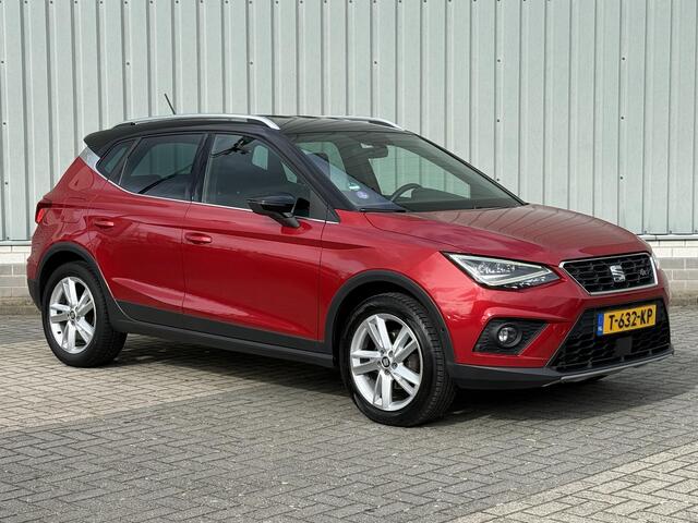 Seat Arona 1.5 TSI EVO FR Business Intense / Navigatie / Cruise Control / Stoelverwarming / All Seasonbanden / Dodehoek Detectie / Climate Control / Camera / Apple CarPlay/Android Auto /
