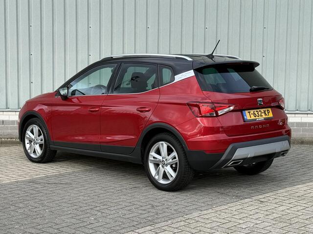 Seat Arona 1.5 TSI EVO FR Business Intense / Navigatie / Cruise Control / Stoelverwarming / All Seasonbanden / Dodehoek Detectie / Climate Control / Camera / Apple CarPlay/Android Auto /