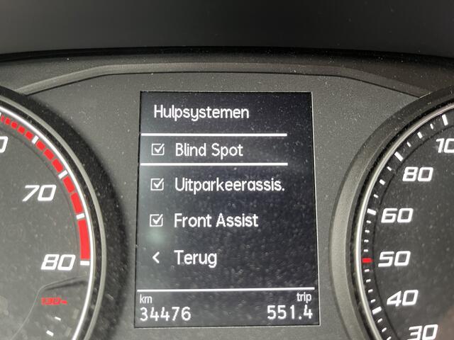 Seat Arona 1.0 TSI FR / AUTOMAAT/ TREKHAAK/ DCC/ PARKEERSENSOREN + CAMERA/ STOELVERWARMING/ DODEHOEK/ BEATS AUDIO/ ACC/ FULL LINK/ NAVI/ DAB/ CLIMA/ 17'' LMV