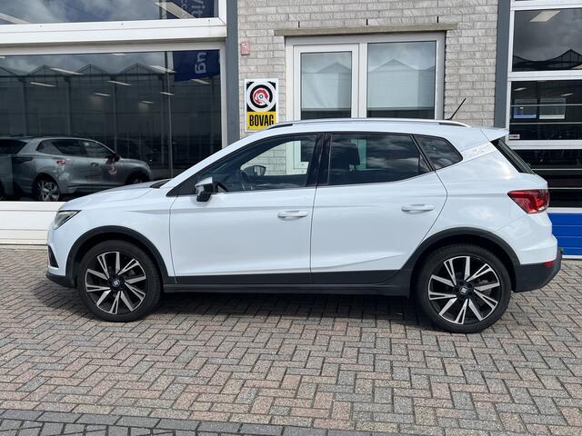 Seat Arona 1.0 TSI FR / AUTOMAAT/ TREKHAAK/ CRUISE/ PARKEER SENSOREN V+A/ CAMERA/ FULL LINK/ RIJ-MODI/ NAVI/ RADIO/ CLIMA/ 18'' LMV