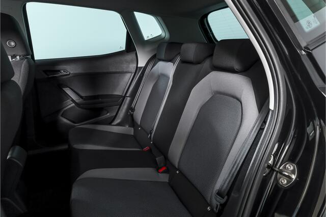 Seat Arona 1.0 TSI 95 PK Style | Dig. Cockpit | Cruise | PDC | Camera | App. Connect | ECC | LM 17" |