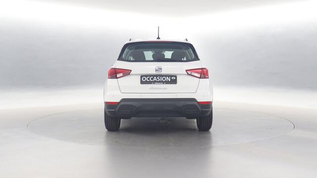 Seat Arona 1.0 TSI 95pk Style / Navigatie via App Connect / Parkeersensoren