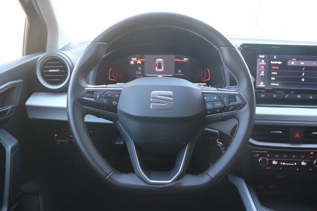 Seat Arona 1.0 TSI Style, Parkeerhulp, Carplay, Cruise