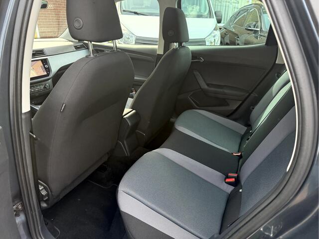Seat Arona 1.0 TSI Style Business Intense Trekhaak, Camera