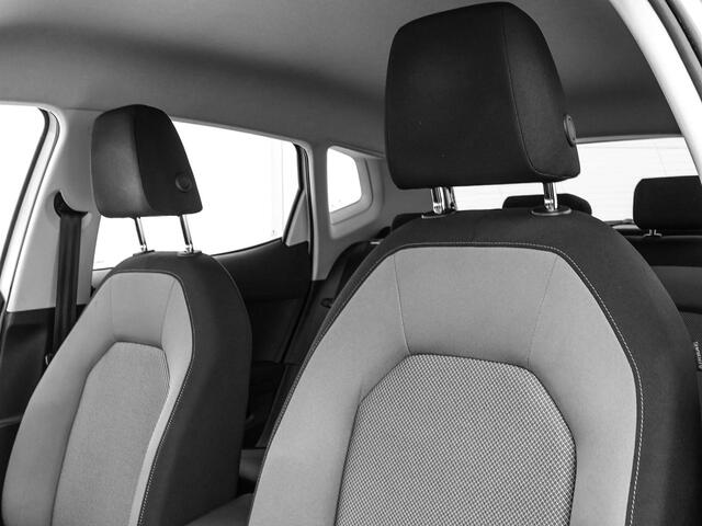 Seat Arona 1.0 TSI 115pk DSG Style Business Intense · Camera · Trekhaak · Keyless · Cruise Control · Clima · Draadloze Telefoonlader · Navigatie · Parkeerassistent ·