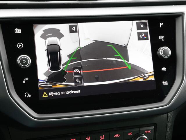 Seat Arona 1.0 TSI 115pk DSG Style Business Intense · Camera · Trekhaak · Keyless · Cruise Control · Clima · Draadloze Telefoonlader · Navigatie · Parkeerassistent ·