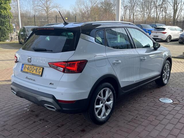 Seat Arona 1.5 TSI EVO 150pk DSG FR Business Intense / LED / App-Connect / Climate Control / Camera / Donker glas / 17" LMV