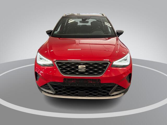 Seat Arona 1.0 TSI 110pk DSG FR · Apple/Android Car Play · Stoelverwarming · Cruise Control · Active Info Display · Navigatie · P-Sensoren ·