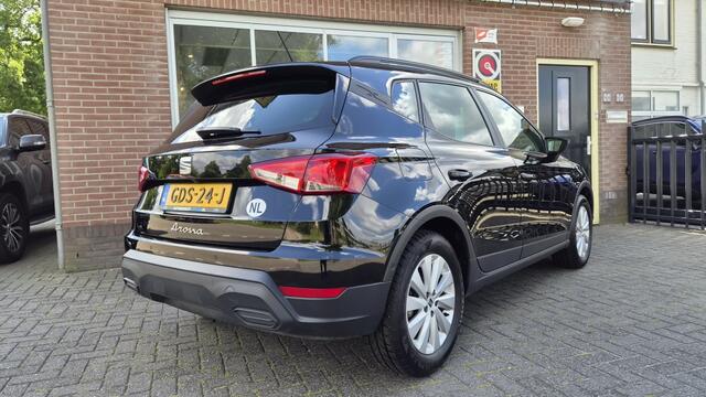 Seat Arona 1.0 TSI Style Business Intense, Stoelverwarming, Automaat