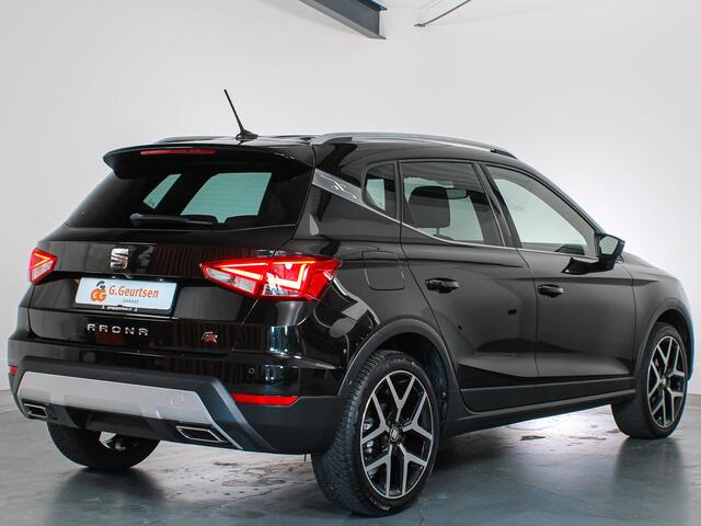 Seat Arona 1.0 TSI FR Limited Edition Apple CarPlay/Android Auto, Cruise Control, Navigatie