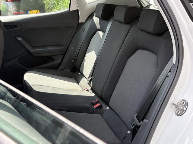 Seat Arona 1.0 TSI Reference - Airconditioning - Cruise Control - Bluetooth telefoonvoorbereiding