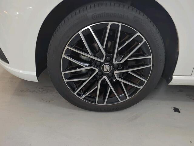 Seat IBIZA 1.0 TSI Flex Navigatie / Camera / LM Velgen