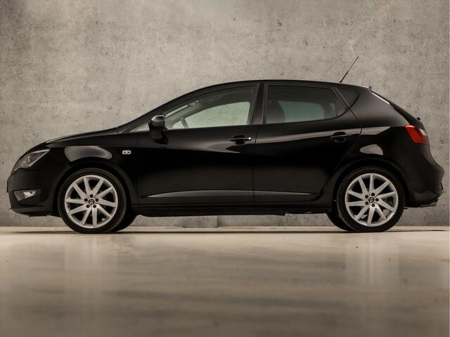 Seat IBIZA 1.0 TSI FR Sport (NAVIGATIE, CLIMATE, STOELVERWARMING, XENON, SPORTSTOELEN, PARKEERSENSOREN, GETINT GLAS, CRUISE, NIEUWE APK, NIEUWSTAAT)