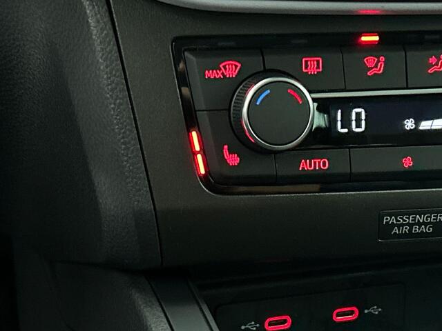 Seat IBIZA 1.0 EcoTSI Style Business Connect Airco ECC Navi Carplay Cruise Control Full LED Stoelverwarming