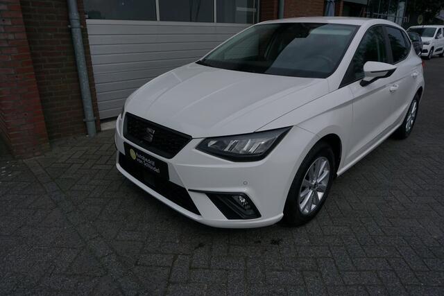 Seat IBIZA 1.0 TSI FR 110PK STYLE - CAMERA - PDC V+A - APPLE CARPLAY/ANDROID - ADAPT. CRUISE- STOELVERWARMING - DAB+ - LANE ASSIST - L.M. VELGEN - PRIVACYGLAS - BLUETOOTH DEALER ONDERHOUDEN - PERFECTE STAAT